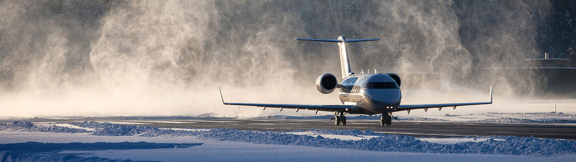 Gulfstream G450, business aircraft, flying over the Pacific Ocean off the west coast of the United States.